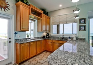 DIRECT BEACHFRONT! PANARAMIC SUNSET VIEWS!