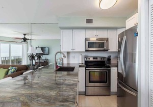 Discover Tavernier's Charm [ Ocean Pointe 4315]