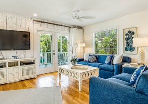 Dog-friendly house w/ beautiful upstairs deck and grill, steps from the beach
