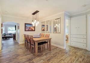 Dog-Friendly Seaside Getaway w/ a Private Hot Tub in a Great Location