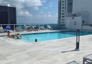 Elegant and luxurious 2/2 skyline view in downtown miami