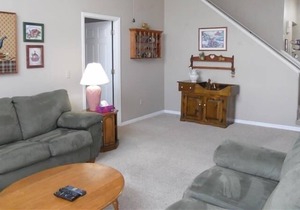 Enjoy the Sun by the pool in Linfields 4BR/2.5 BA by RedAwning