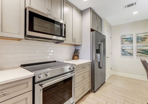 Escape to Paradise -Oceanfront, Beach Access, Pool