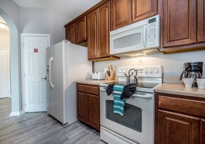 Experience Pure Relaxation and Luxury in this Vista Cay Condo