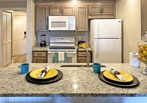 Family Beach Vacation with Water Park, Clean, Updated, Great Location!