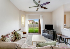Family Friendly 4 Bed Townhome in Regal Palms
