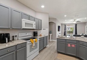 Family-Friendly 5BR Getaway Game Room Fun