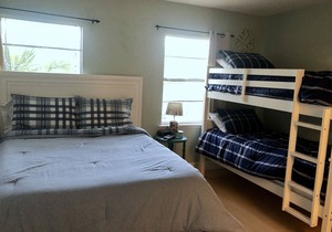 Family-friendly beach townhouse, Flexible Check-in dates