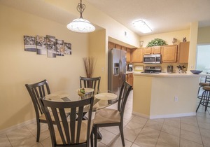 Family friendly condo close to the beach and parks