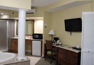 Family-Friendly Condo w/ Resort Pool, Playground & Game Room