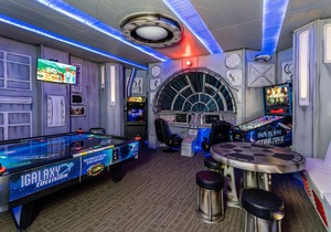 FANTASTIC GAME ROOM and CLOSEST TO WATERPARK!