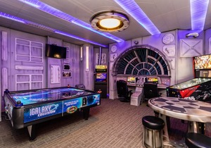 FANTASTIC GAME ROOM and CLOSEST TO WATERPARK!
