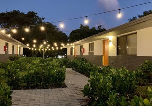 Fort Lauderdale Harbourside Flats#3 - Centrally Located!