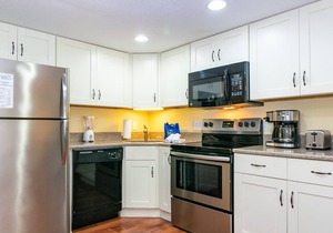 Fountainhead Condo 3 2/2 Condo Steps To white Sugar Sand Beach, Large Pool