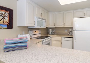Fountainhead Condo 4 2/2 Condo Steps To white Sugar Sand Beach, Large Pool