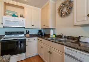 Four Beach Lovers 1 | Beach Right At Your Door