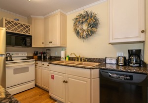 Four Beach Lovers 2 | Beach Right At Your Door