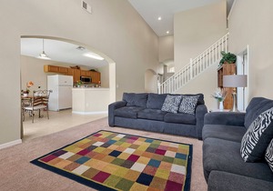 FREE POOL HEAT Spacious 5 Bedroom Private Pool Resort Home