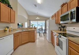 FREE POOL HEAT Spacious 5 Bedroom Private Pool Resort Home