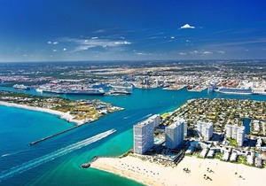 Friend Reunion. Close to Airport, Near downtown Ft. Lauderdale & Entertainment