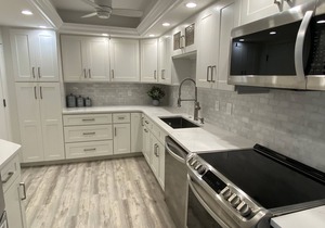 Ft. Myers Beach Ocean Front 2 BR/2 Bath Condo in Creciente- fully updated!