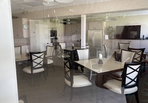Ft. Myers Beach Ocean Front 2 BR/2 Bath Condo in Creciente- fully updated!