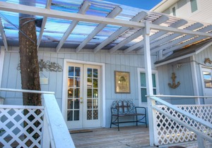 Fully Equipped Cottage Directly on the Beach! Comfort and an Unbeatable Location.