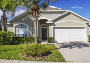 Games Room – Mickey Bedroom – Pool – Spa - Glenbrook