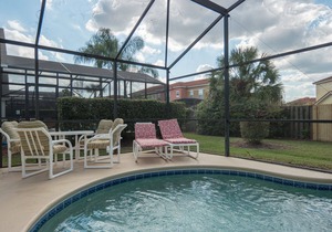 Gated Community, private pool and only 10min to Disney!!