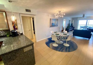 Gateway Villas #897 Modern Beachfront Condo