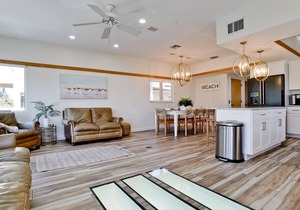 GLORIOUS DAZE Beach House POOL! SPA! GOLFCART! ELEVATOR! PUTTING GREEN!