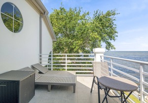 Golf Carts ~ Bayfront ~ Pet Friendly ~ Community Pool