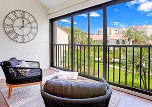 Gorgeous Condo in Pelican Bay