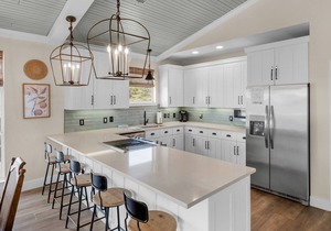 Grayton Beach, Near to Beach, Pool, Sleeps 14 + Free Attraction Tickets!