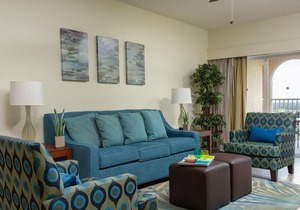Great Deal! 2 Family-Friendly 2BR Units, Pool, Shuttle