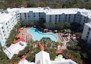 Great Find! Two Comfy Units for 8 Guests, Close to Disney! Pool, Hot Tub