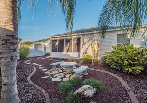 Great Location! Near Lake Sumter Landing!