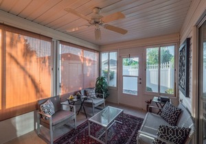 Great Location! Near Lake Sumter Landing!