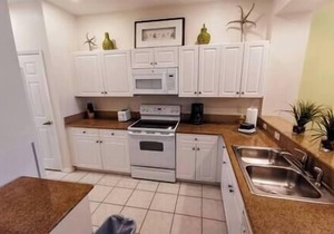 Greenlinks Luxury Condo, 3BD, ground floor, golf, pool