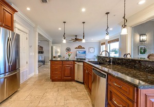 Ground Floor Condo ~ Golf Cart ~ Screened Patio