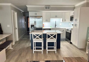 Gulf beach and pool, close to dining and entertainment, overlooking beautiful Lemon Bay