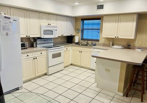 Gulf front 2 bed 2 bath, private elevator on 3rd floor
