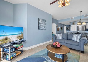 Gulf-front corner unit. 5th floor. Beach service during season!