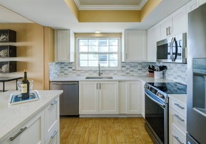 Gulf Place Unit 3 in Holmes Beach