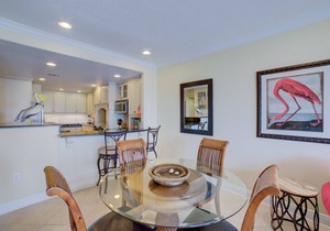 Gulf View Condo with Easy Access to Gulf, Sound and Pool.