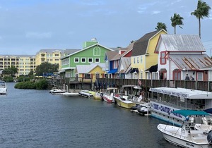 Heated Pool Home - Perfect Location - Walk to Beach, Restaurants and More!