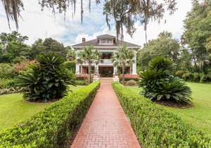 Herlong Mansion Bed & Breakfast
