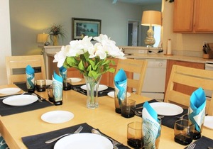High Grove - 4 Bedrooms Pool & Spa Home with Clubhouse