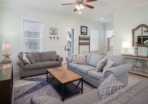 Highland Parks 30a! 6-Seat GOLF CART, Darling House near Beach, Tropical Pool