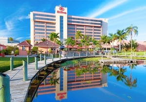 Hilton Palm Beach Airport